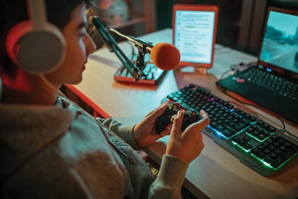 How to Play Better Using Cheat with proofcore Strategies