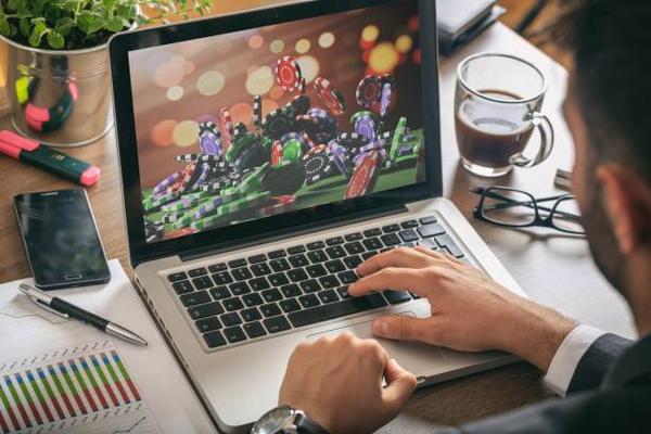 Reviewing Transaction Features on casino trực tuyến việt nam rút tiền nhanh