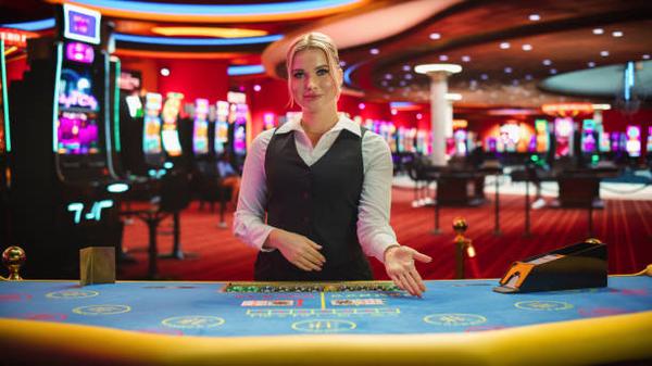 Finding Immersive Slot Experiences at an online casino Singapore Site for Casino Visitors