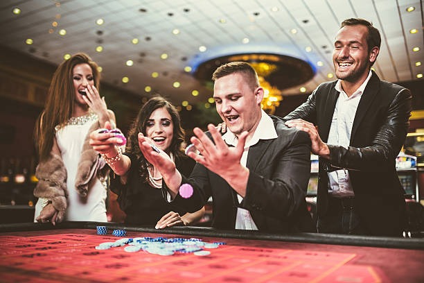 Examining Different Gaming Services at Trusted Online Casino Singapore